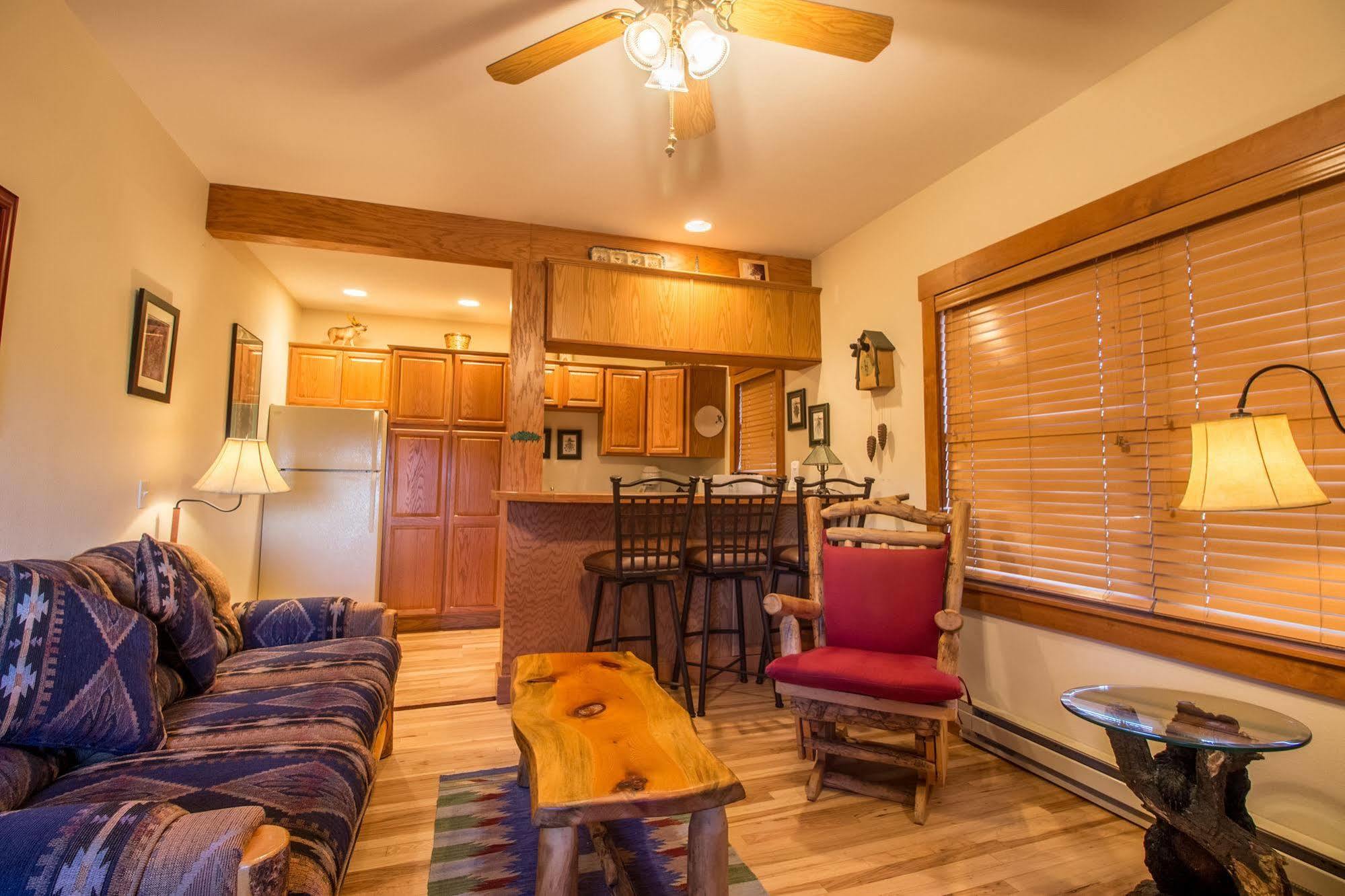 Marys Lake Lodge Mountain Resort And Condos เอสเทสพาร์ค ภายนอก รูปภาพ